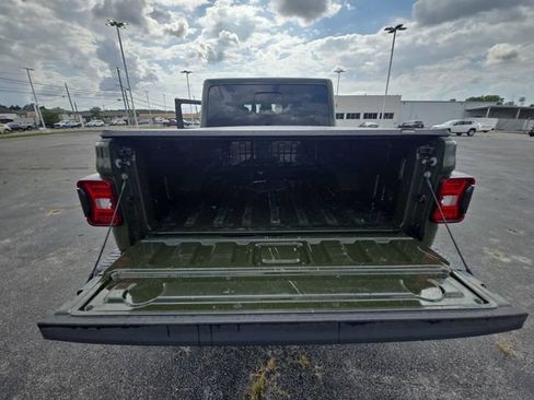 Used 2022 Jeep Gladiator Rubicon w/ LED Lighting Group AWD/4WD image 23