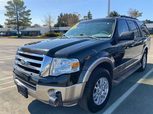 Used 2011 Ford Expedition XLT w/ 202A Rapid Spec Order Code AWD/4WD image 1