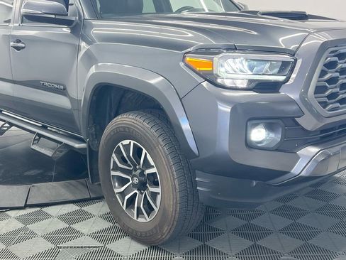 Used 2023 Toyota Tacoma TRD Sport w/ TRD Premium Sport Package image 5