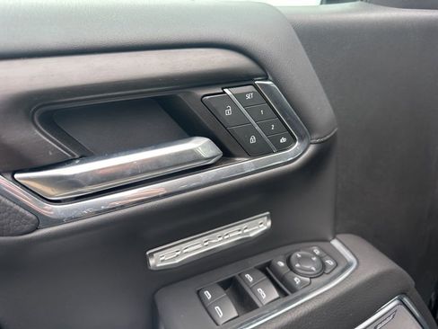 Used 2024 GMC Sierra 1500 Denali w/ Technology Package image 18