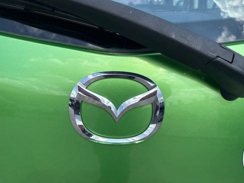 Used 2013 MAZDA MAZDA2 Touring FWD image 4