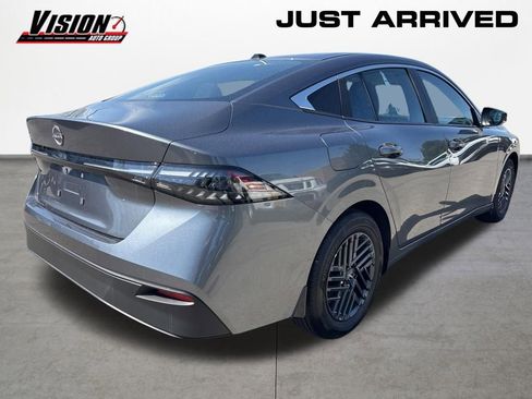 New 2026 Nissan Sentra SV w/ SV Convenience Package FWD image 5
