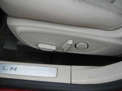 Used 2016 Lincoln MKZ Hybrid With Sunroof w/ Equipment Group 600A Reserve image 12