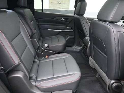 New 2026 Chevrolet Traverse Z71 w/ Driver Confidence Package image 9