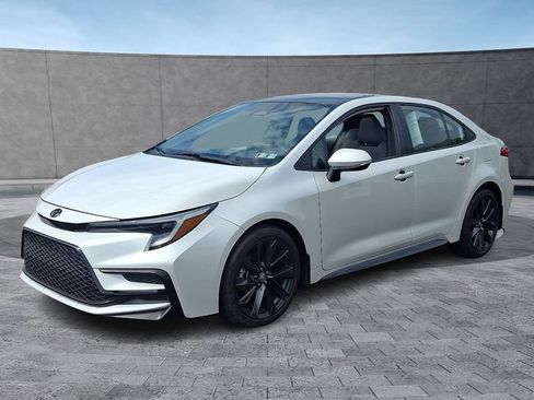 Used 2023 Toyota Corolla SE w/ SE Premium Package FWD image 6