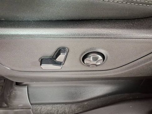 Used 2020 RAM 1500 Big Horn AWD/4WD image 15