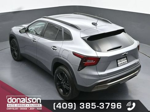 Used 2026 Chevrolet Trax ACTIV w/ Sunroof Package FWD image 18