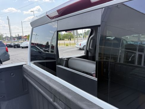 Used 2021 Chevrolet Silverado 1500 LT Trail Boss w/ Convenience Package II AWD/4WD image 50