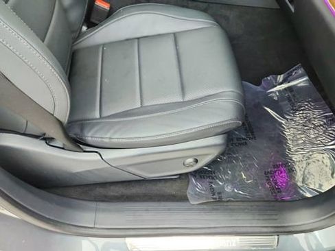 Used 2025 Mercedes-Benz GLE 350 4MATIC image 22