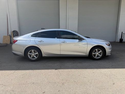 Used 2017 Chevrolet Malibu LS FWD image 7