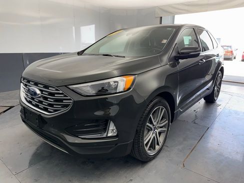 Used 2022 Ford Edge Titanium AWD/4WD image 9