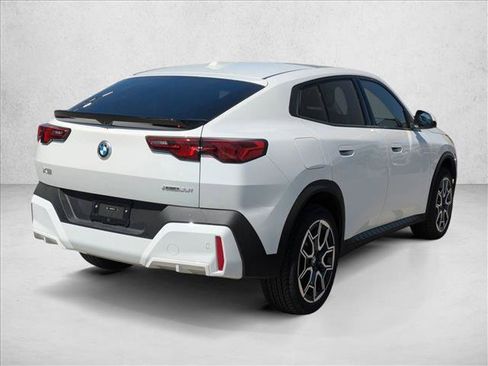 New 2026 BMW X2 xDrive28i w/ Technology Package AWD/4WD image 2