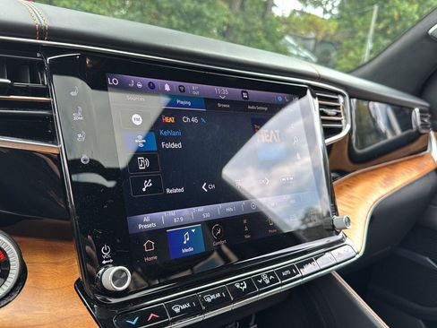 Used 2022 Jeep Grand Wagoneer Series III w/ Rear Seat Video Group 1 image 23