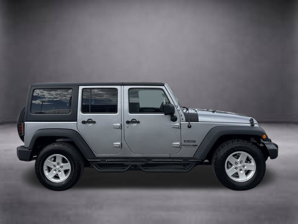 Used 2018 Jeep Wrangler Unlimited Sport S AWD/4WD image 3