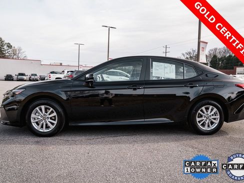 Certified 2025 Toyota Camry LE image 4