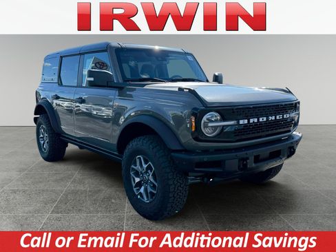 New 2025 Ford Bronco Badlands image 7