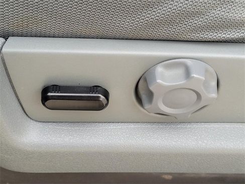 Used 2014 Ford F150 XLT w/ XLT Chrome Package image 17