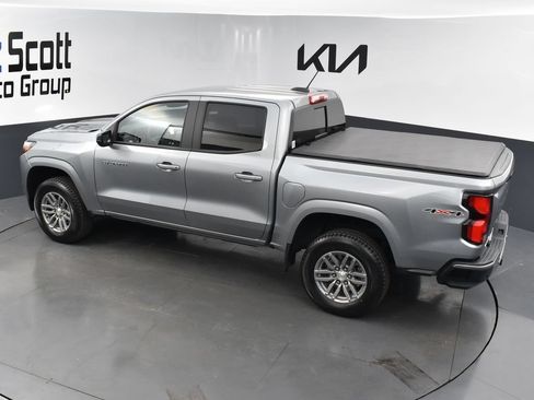 Used 2024 Chevrolet Colorado LT w/ LT Convenience Package III AWD/4WD image 11