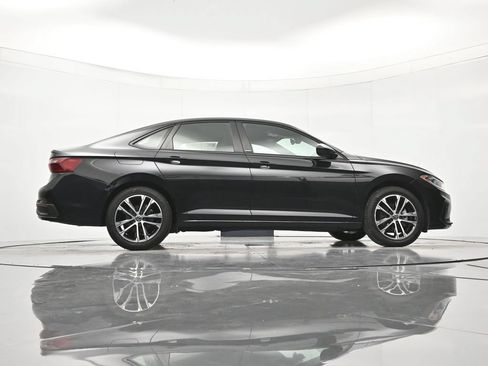 Used 2025 Volkswagen Jetta Sport FWD image 39