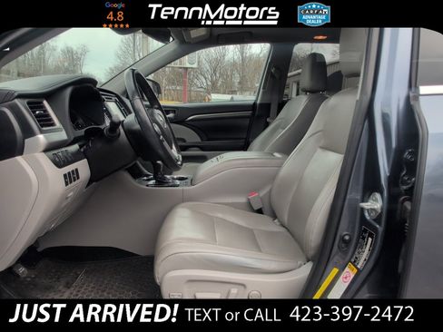 Used 2019 Toyota Highlander Limited image 16