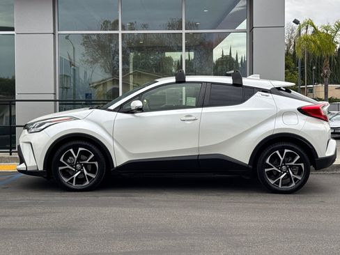 Certified 2020 Toyota C-HR XLE image 9