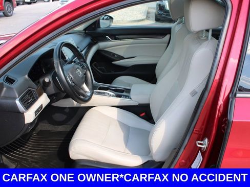 Used 2020 Honda Accord Touring image 12