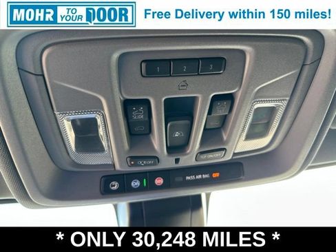 Used 2022 GMC Sierra 3500 Denali AWD/4WD image 37