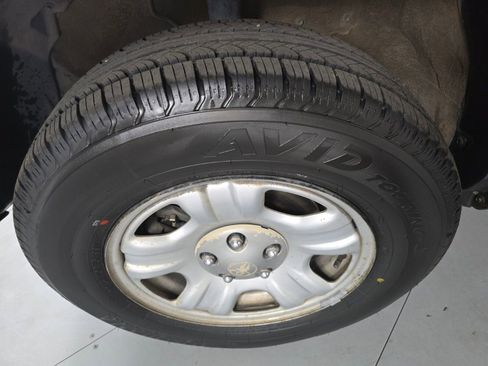 Used 1999 Toyota RAV4 4WD 4-Door image 9