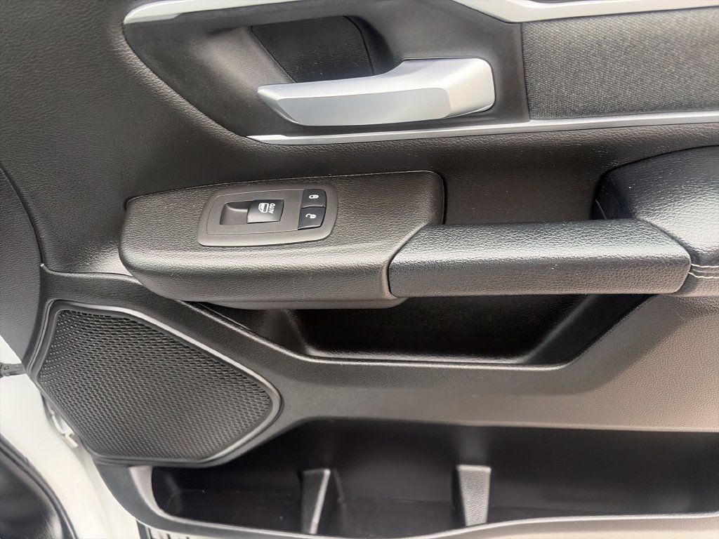 Used 2022 RAM 1500 Big Horn AWD/4WD image 47