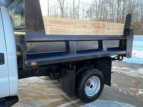 Used 2015 Ford F350 XL w/ Power Equipment Group image 18