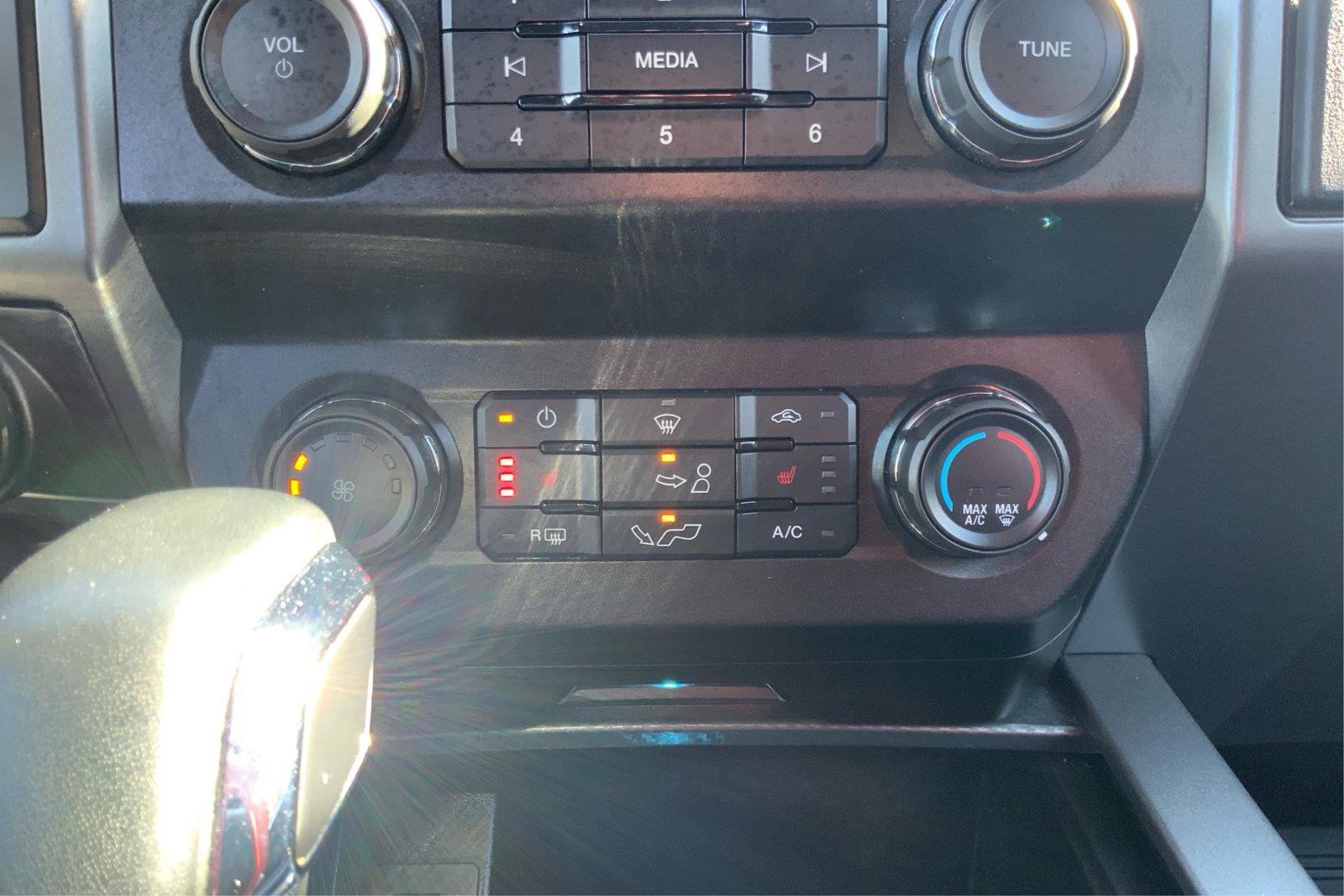 Used 2019 Ford F150 XLT w/ Equipment Group 302A Luxury AWD/4WD image 35