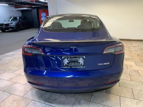 Used 2022 Tesla Model 3 Performance image 6