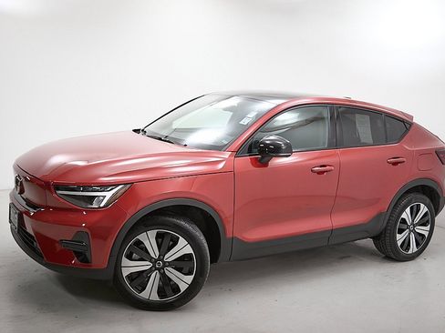 Certified 2023 Volvo C40 Recharge Core w/ Climate Package image 4