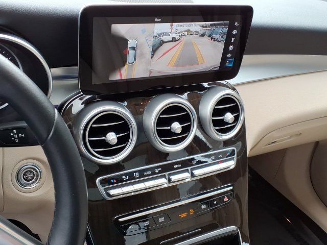 Used 2021 Mercedes-Benz GLC 300 4MATIC image 6