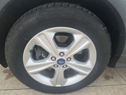 Used 2013 Ford Escape SE image 46