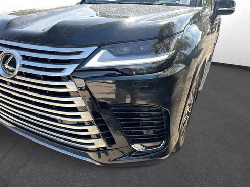 New 2026 Lexus LX 700h Luxury AWD/4WD image 9