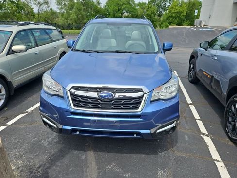 Used 2017 Subaru Forester 2.5i Premium AWD/4WD image 2