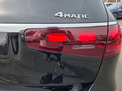 Used 2025 Mercedes-Benz GLS 450 4MATIC image 37