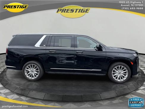 Used 2022 Cadillac Escalade ESV Premium Luxury AWD/4WD image 4