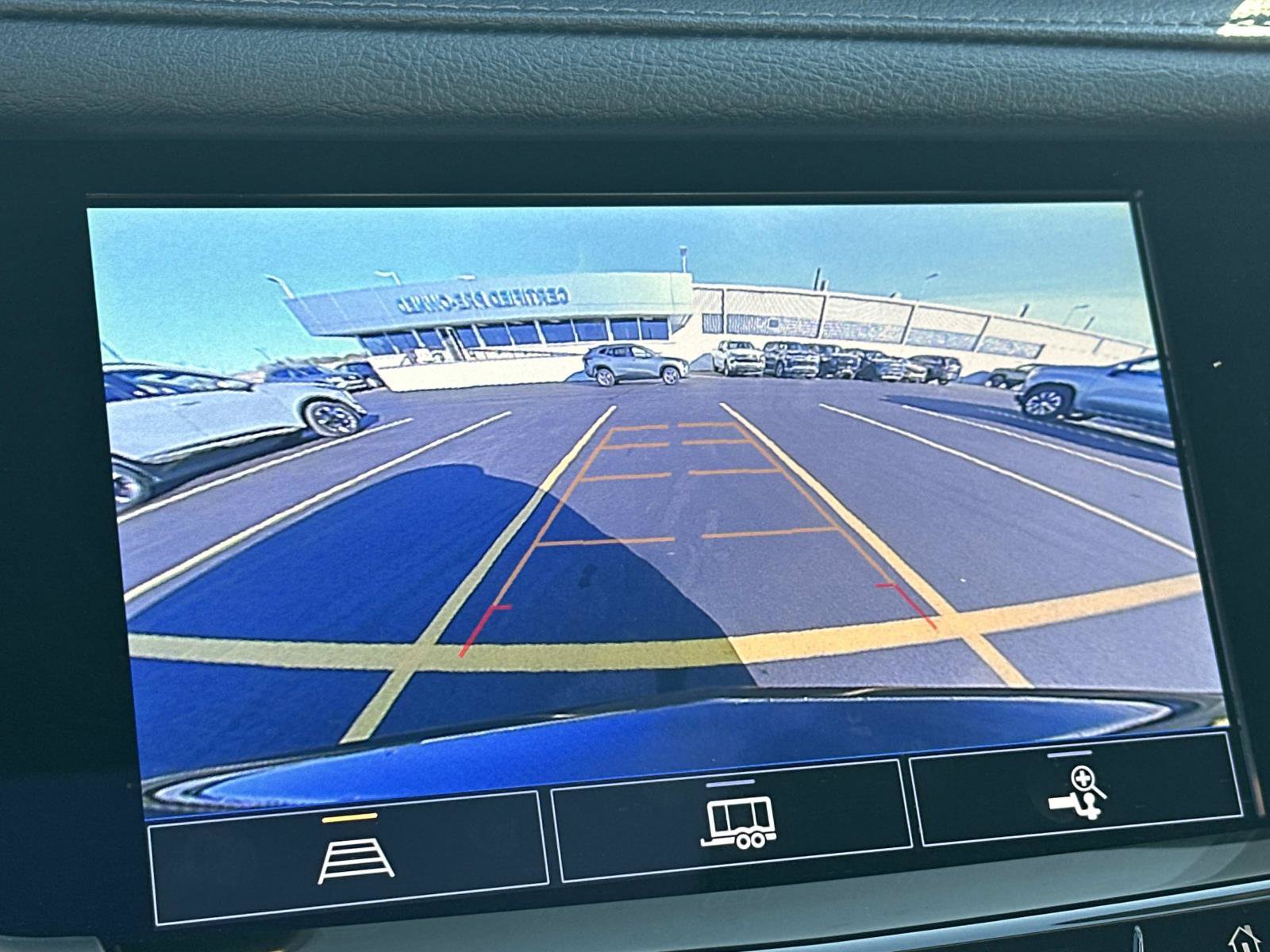 Certified 2025 Cadillac XT6 Sport w/ LPO, Floor Liner Package AWD/4WD image 30