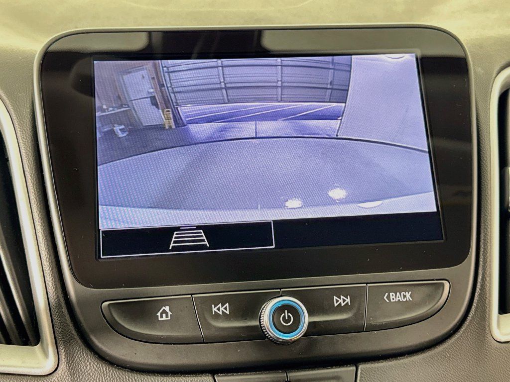 Used 2022 Chevrolet Malibu RS FWD image 30
