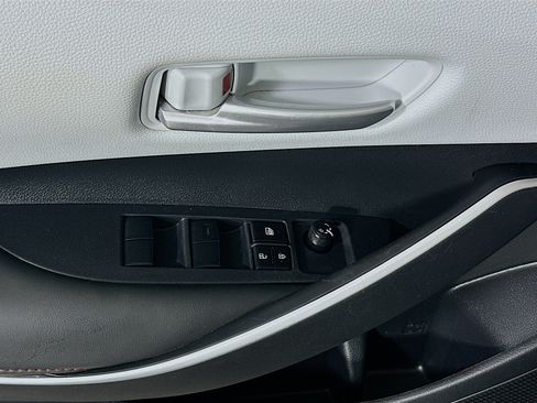 Used 2024 Toyota Corolla SE FWD image 14