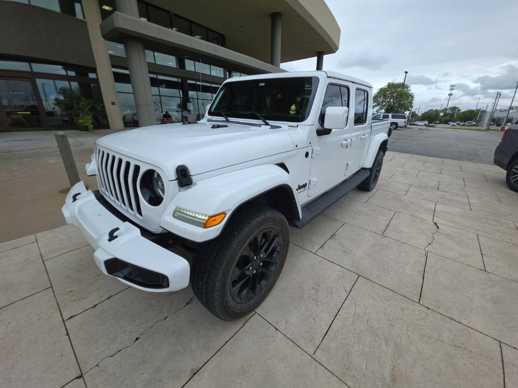 Used 2023 Jeep Gladiator Overland AWD/4WD image 2