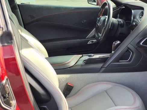 Used 2019 Chevrolet Corvette Stingray Coupe image 17