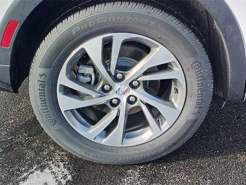 Used 2023 Buick Envision Essence image 29