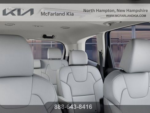 New 2025 Kia Telluride S image 28