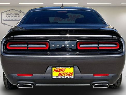 Used 2020 Dodge Challenger R/T Scat Pack RWD image 5