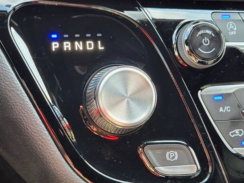 New 2026 Chrysler Pacifica Select FWD image 23