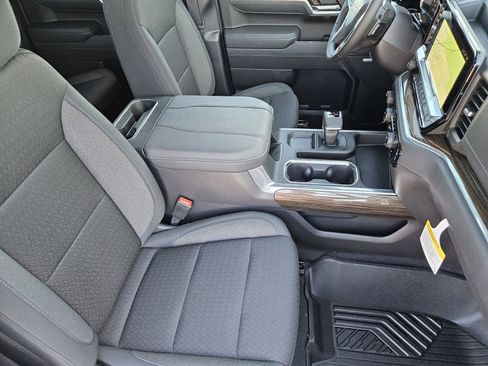 New 2026 Chevrolet Silverado 1500 LT Trail Boss w/ Convenience Package II image 19