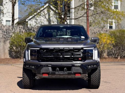 Used 2025 Ford F150 Raptor w/ Equipment Group 803A Raptor R AWD/4WD image 9